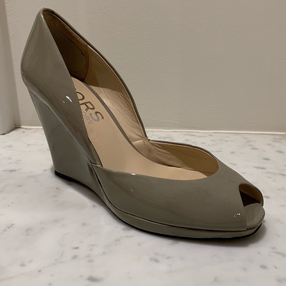 KORS Michael Kors Patent Leather Wedges